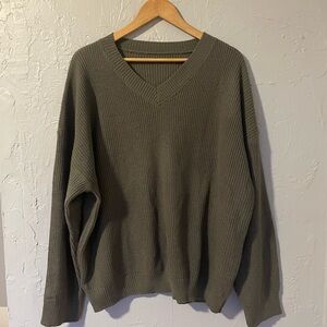 Classic Khaki Forest Green Cozy V-Neck Women’s Sweater sz XL